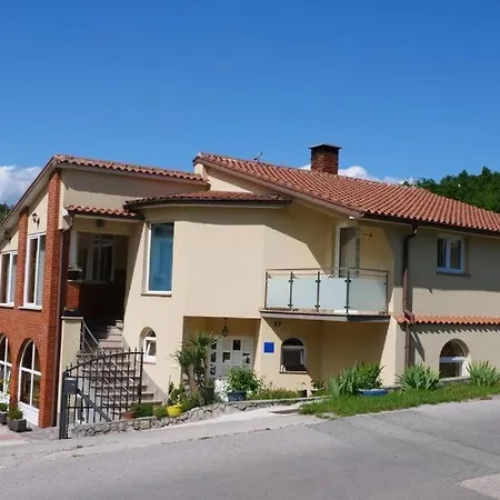 Apartman Carsko Rijeka Exterior photo